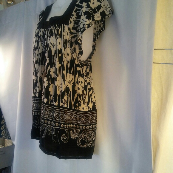 Apartment 9 Blouse, L - Picture 4 of 5